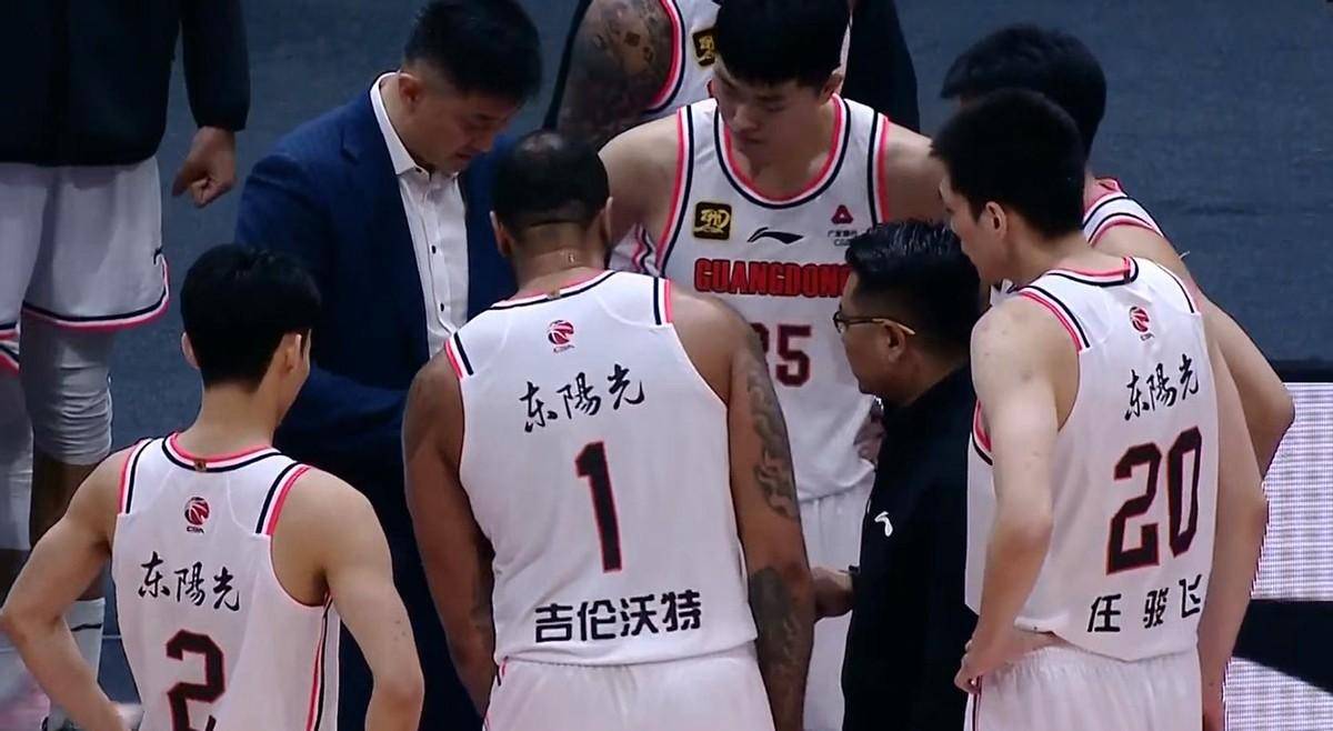 175万预算曝光！广东锁死双外援薪资，小外援或捡漏江苏弃将史密斯(广东外援最新引援消息)