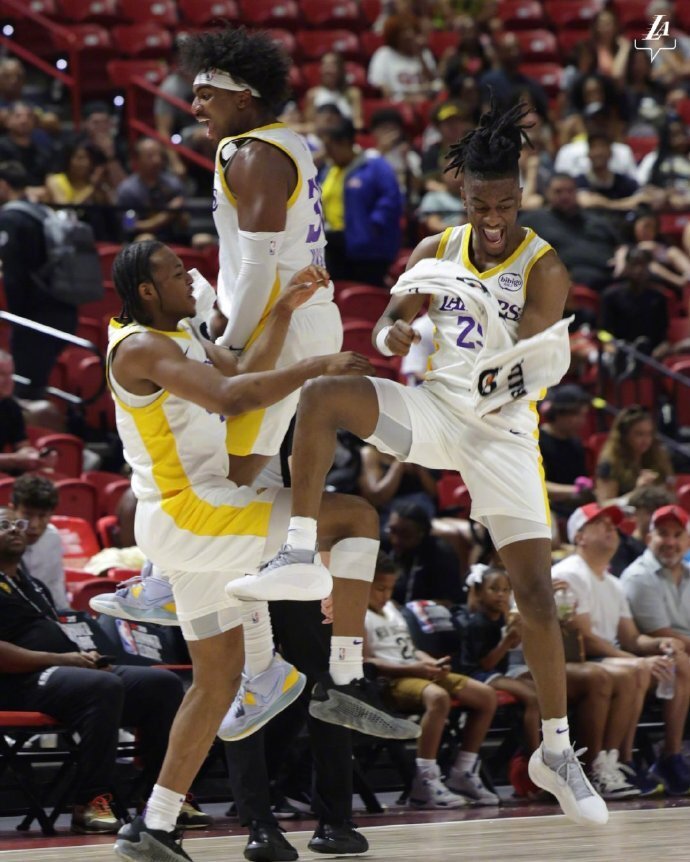 爱游戏体育官方-NBA夏联决赛对阵：黄蜂29分大胜会师国王两队均5胜0负争(总决赛在线直播免费)