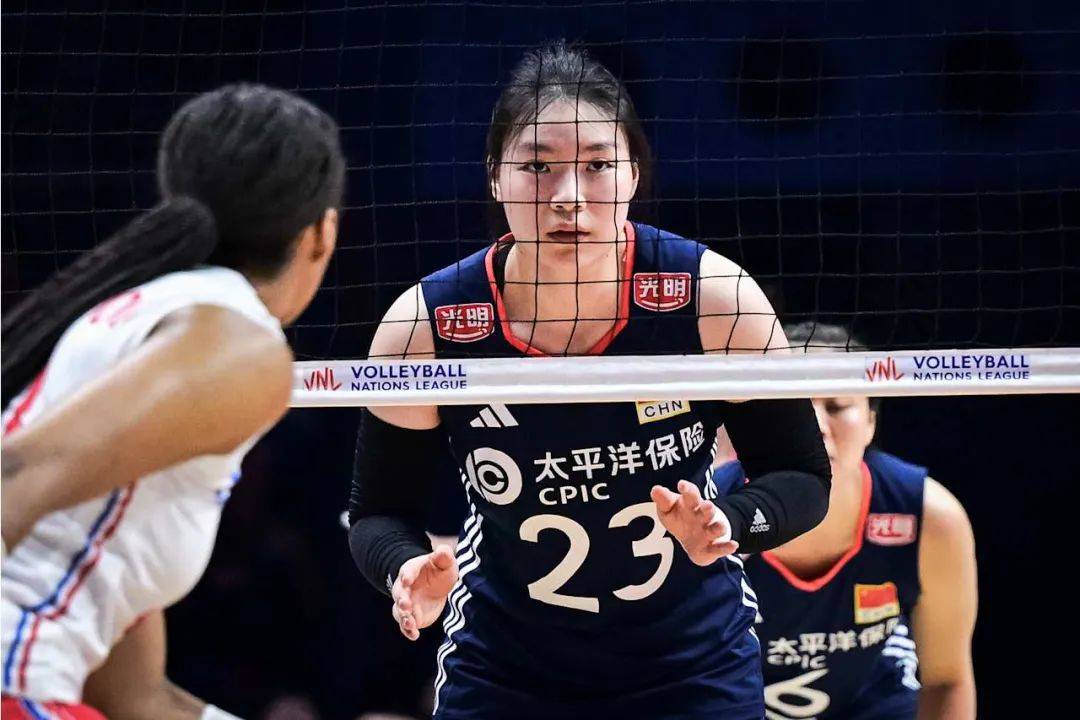 硬仗来了!中日女排对决吴梦洁庄宇珊大战日本新三叉戟(中日 女排)