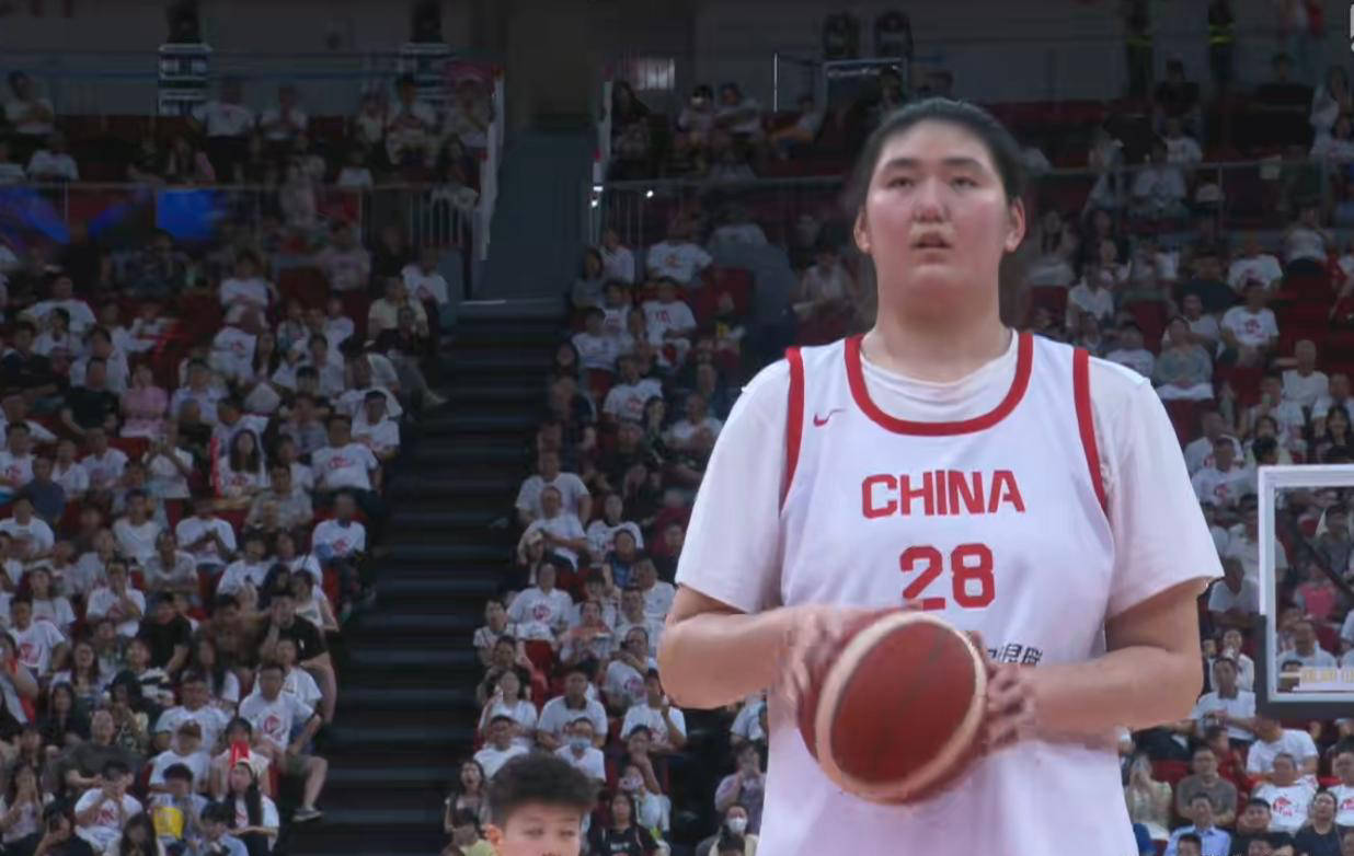 国家队大赛首秀！张子宇13分末节双塔让人期待(张子宇最新比赛视频)